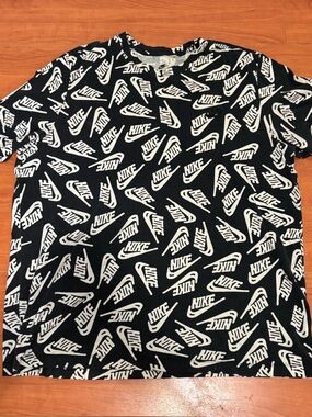 Nike Gray and White Tie-Dye Logo Tee